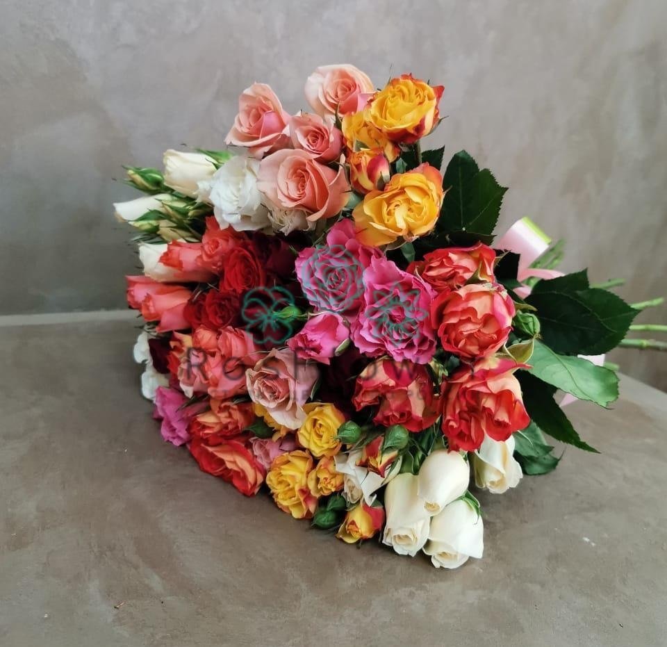 Букет цветов из: Розы в Красной Поляне Краснодарского края