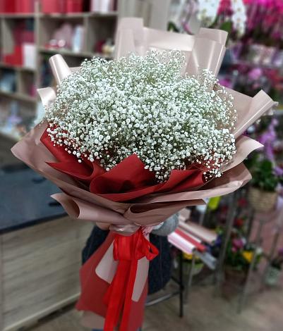 Букет цветов из: Гипсофила в Красной Поляне Краснодарского края