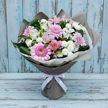 Букет цветов из:  Герберы, Альстромерии и Хризантемы в Красной Поляне Краснодарского края