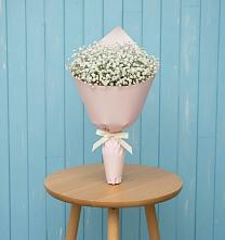 Букет цветов из:  Гипсофила в Красной Поляне Краснодарского края