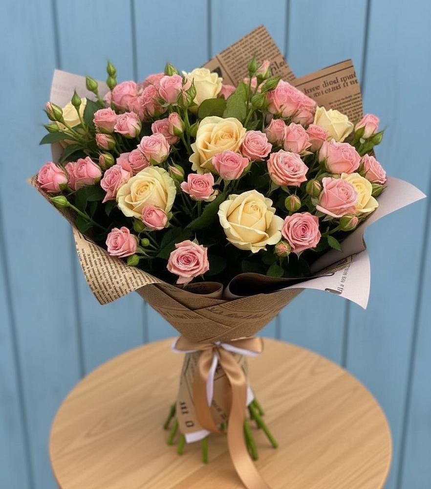 Букет цветов из: Розы в Красной Поляне Краснодарского края