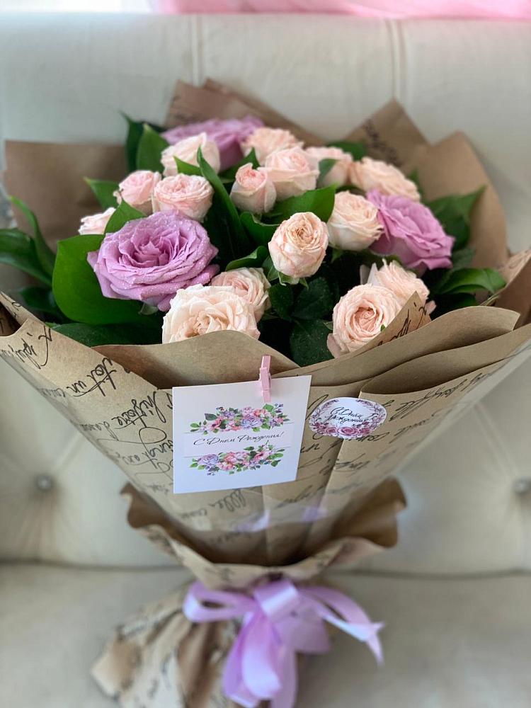 Букет цветов из: Розы в Красной Поляне Краснодарского края