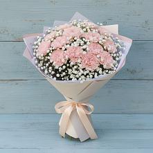 Букет цветов из:  Гвоздики в Красной Поляне Краснодарского края
