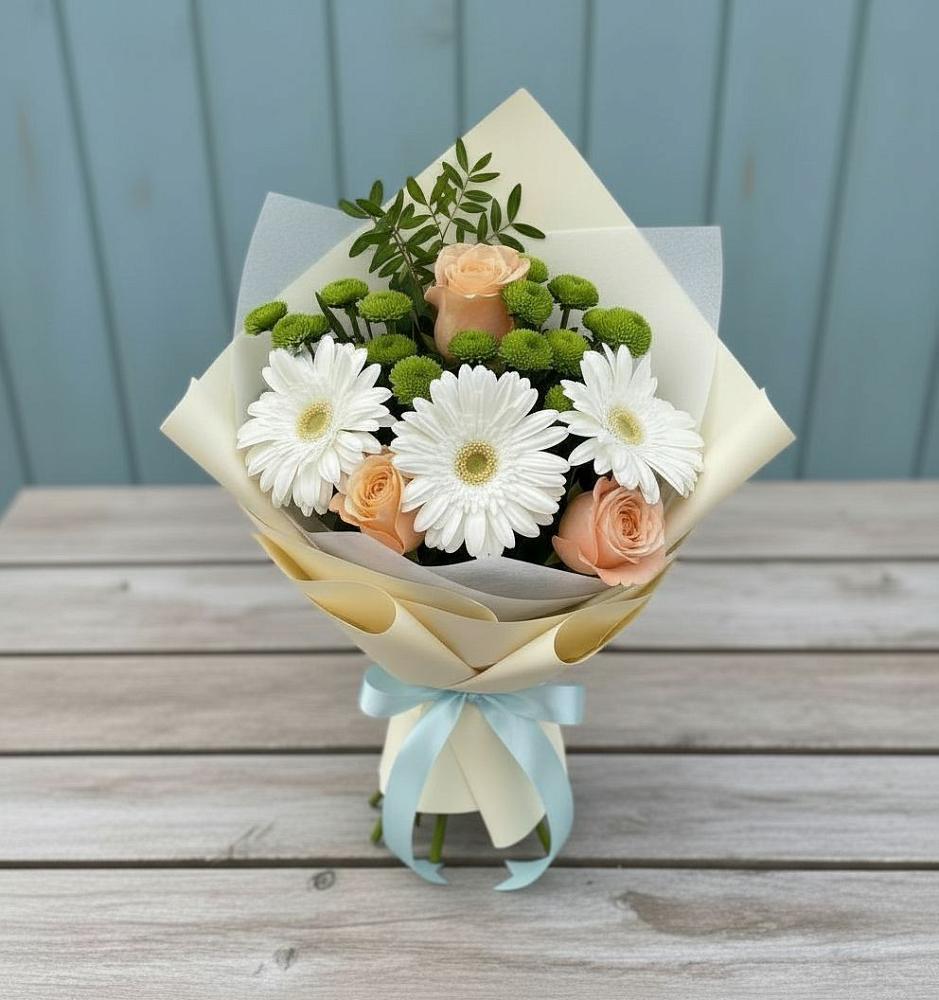 Букет цветов из: Герберы, Розы и Хризантемы в Красной Поляне Краснодарского края