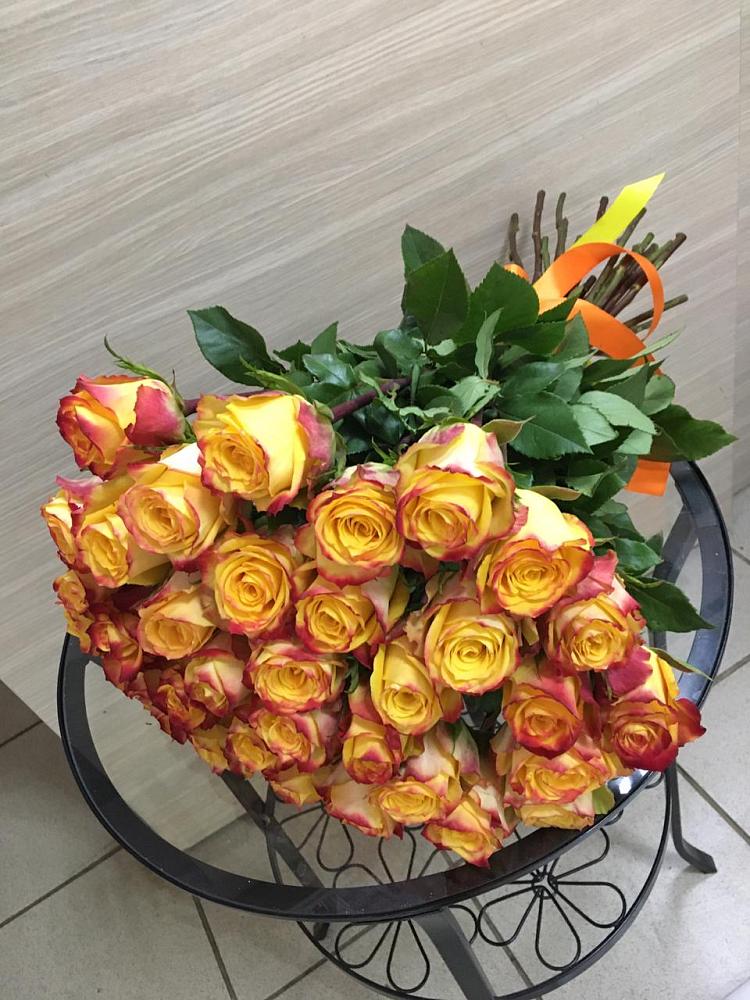 Букет Желтые розы в Красной Поляне Краснодарского края