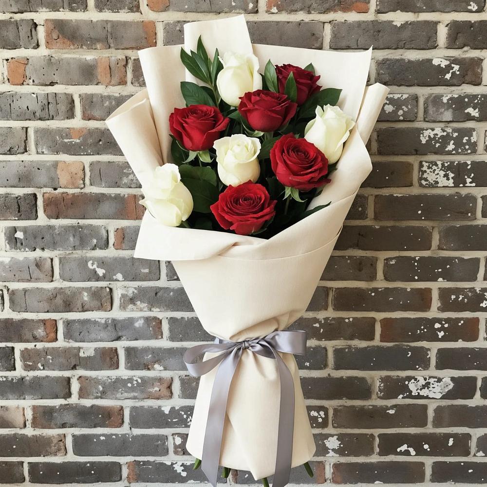 Букет цветов из: Розы в Красной Поляне Краснодарского края