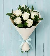 Букет цветов из:  Розы в Красной Поляне Краснодарского края