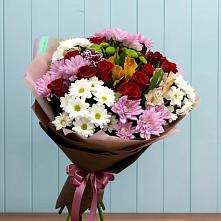 Букет цветов из:  Розы, Хризантемы и Альстромерии в Красной Поляне Краснодарского края