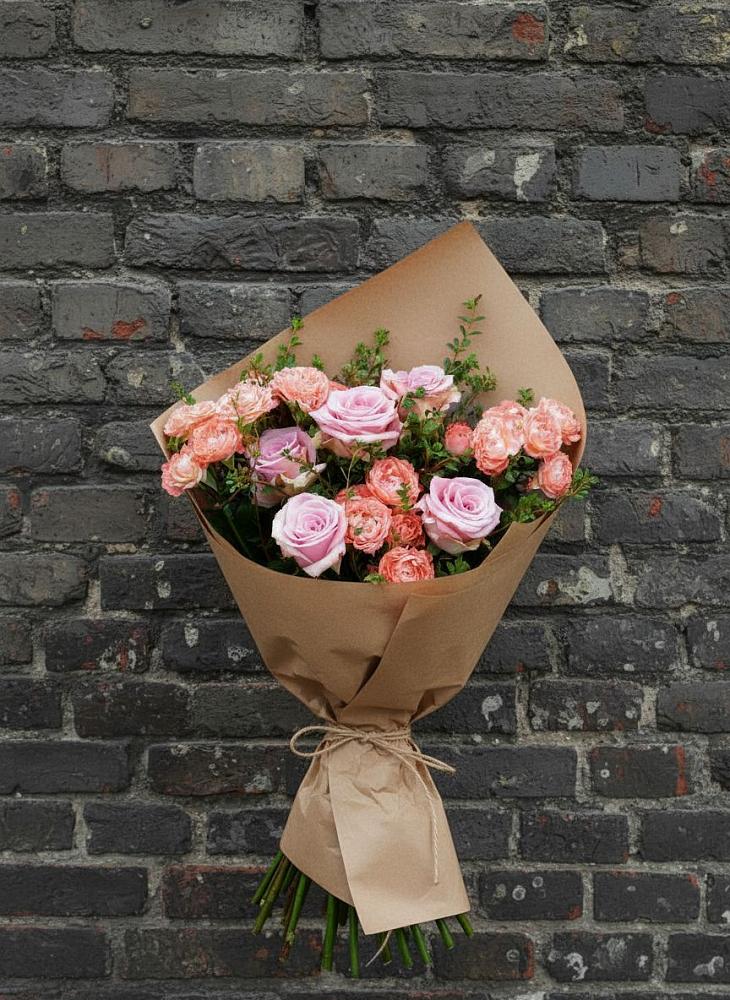 Букет цветов из: Розы в Красной Поляне Краснодарского края