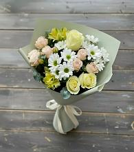 Букет цветов из:  Альстромерии, Розы и Хризантемы в Красной Поляне Краснодарского края