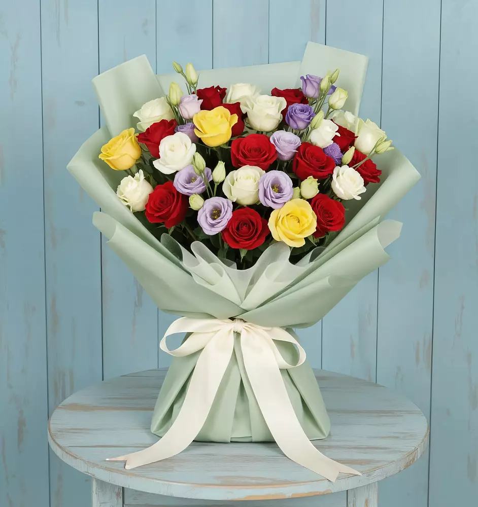 Букет цветов из: Розы в Красной Поляне Краснодарского края